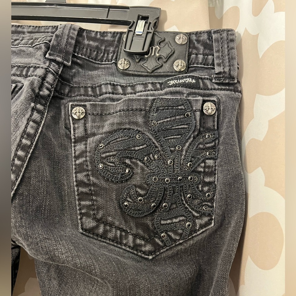 Women’s size 30 Skinny Fit Miss Me jeans -Long-